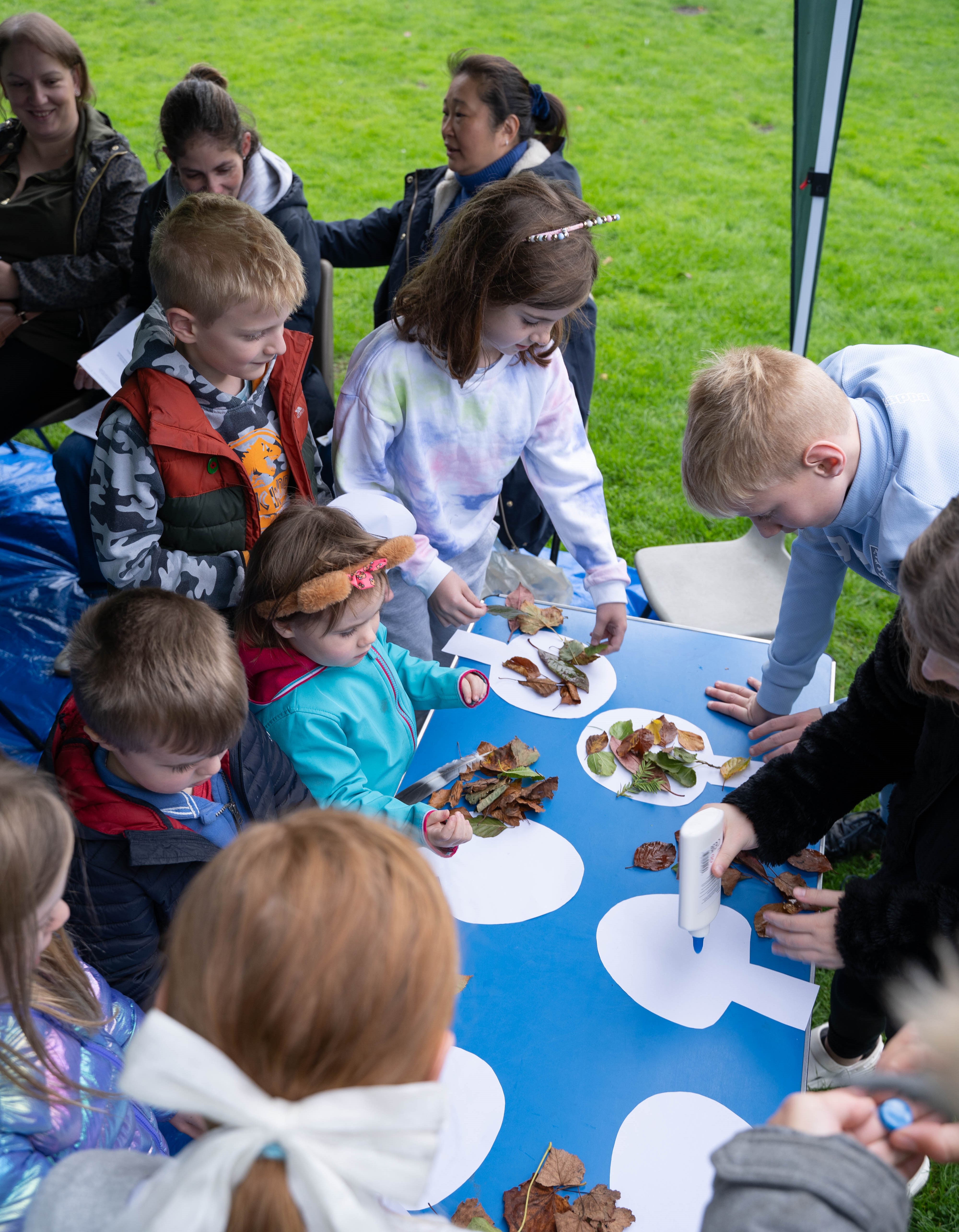 Children at Tardebigge Forest Cafe church take part in craft activity