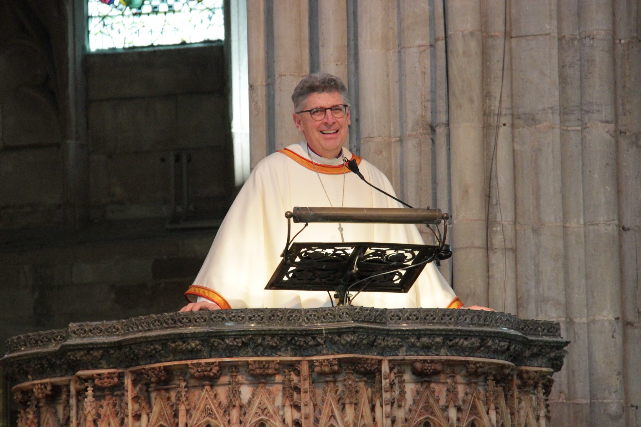 Bishop Martin in the pulpit at Worcester Cathedral