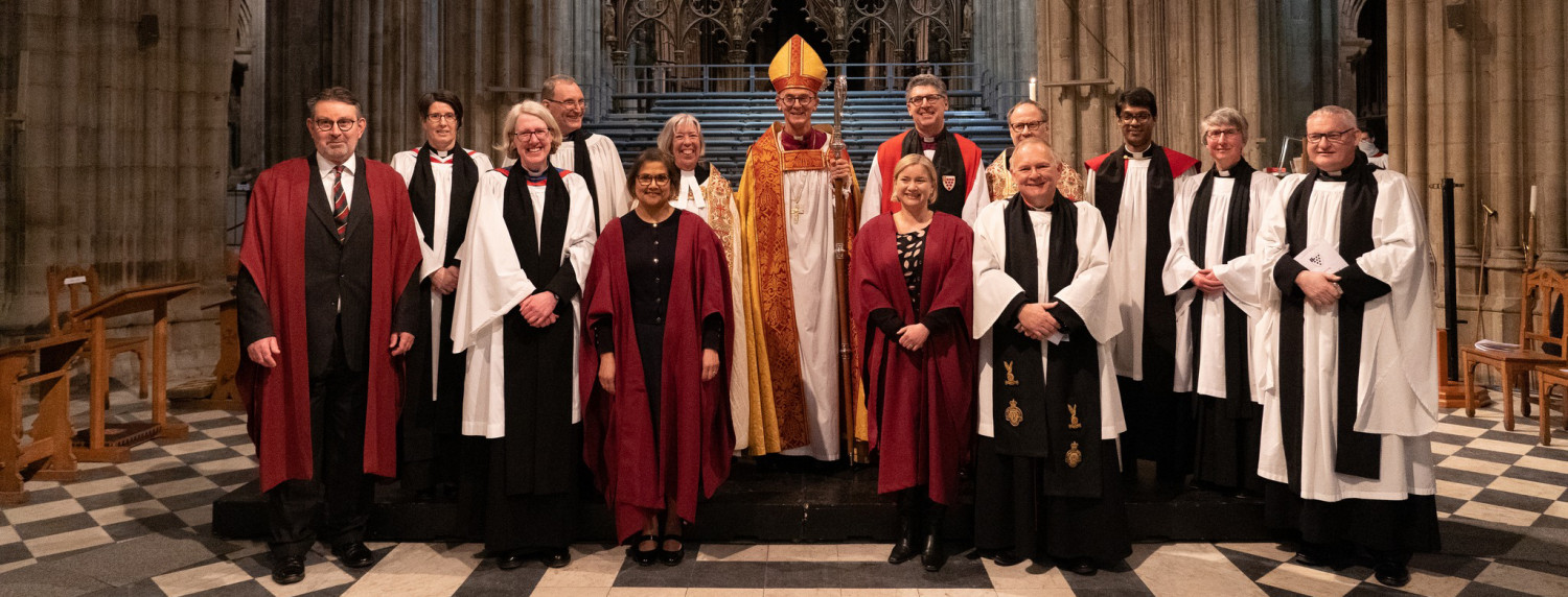 The new honorary canons with the bishops