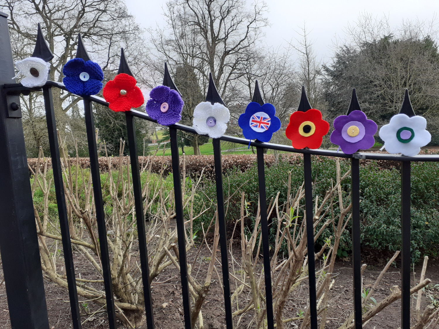 Knitted flowers for the platinum jubilee