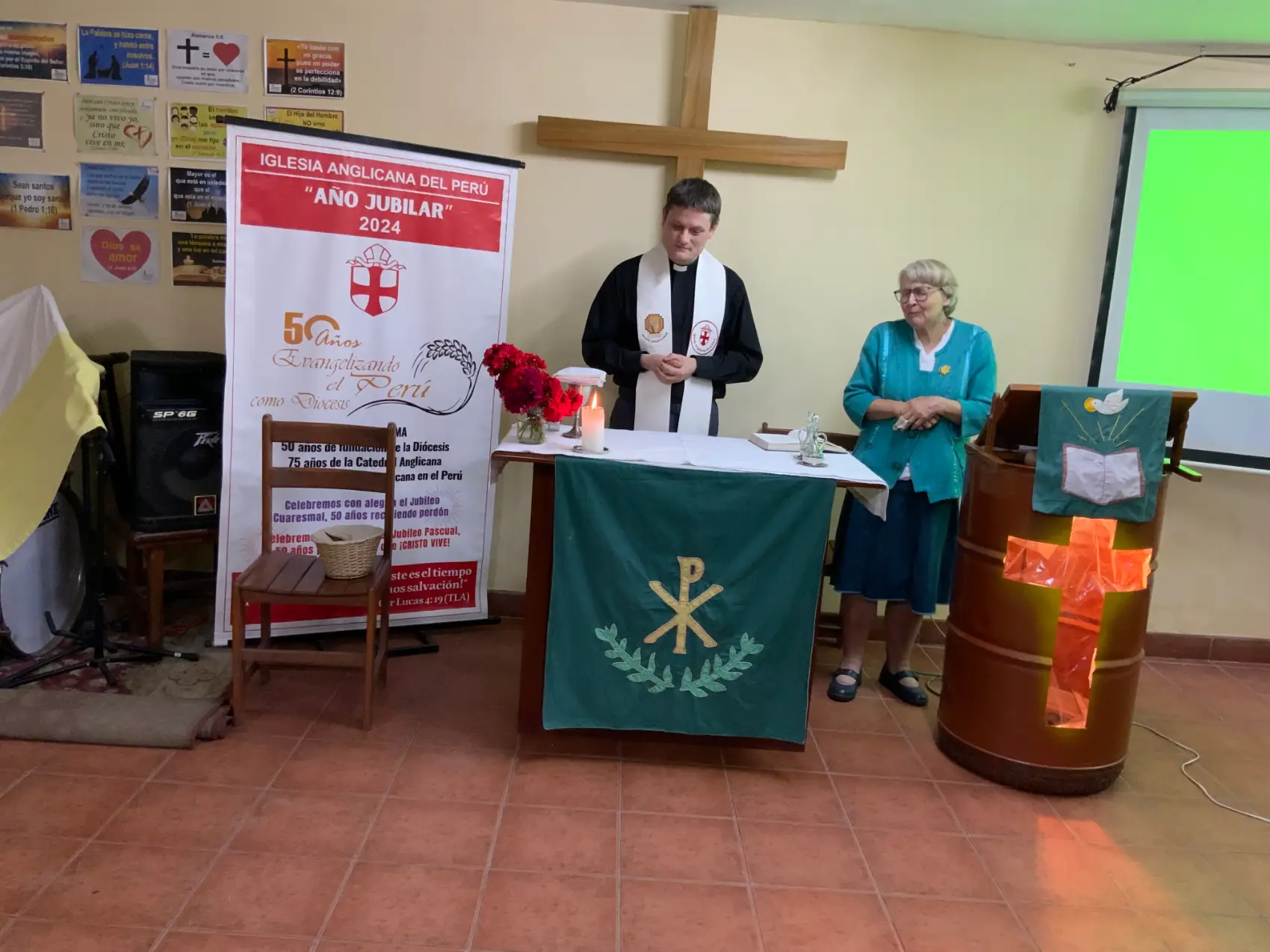 Phil Bradford celebrates the eucharist in peru with Lay Minister Penny Marces